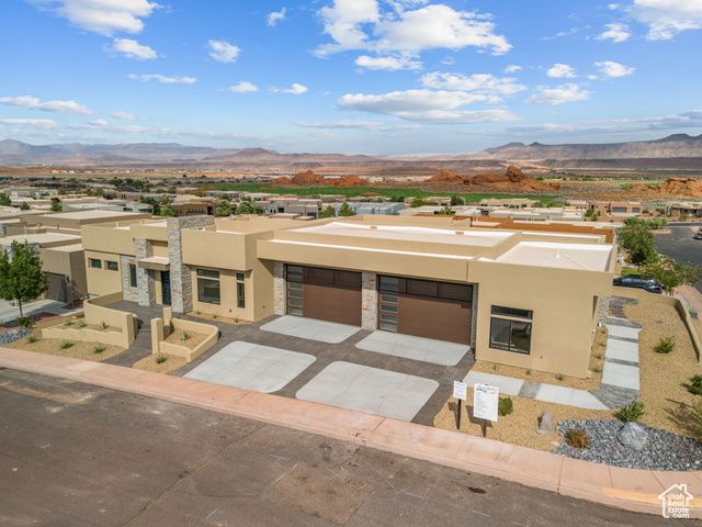 5496 SAND RIDGE DR., Hurricane, UT 84737