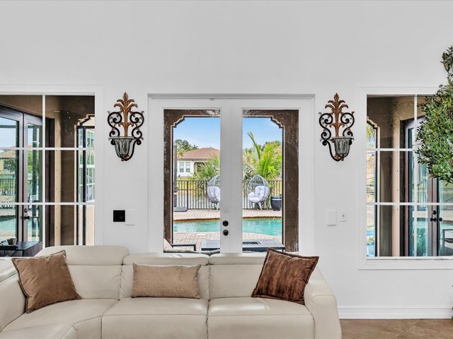 10982 NW 81st Manor, Parkland, FL 33076