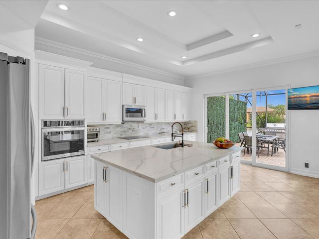 10982 NW 81st Manor, Parkland, FL 33076