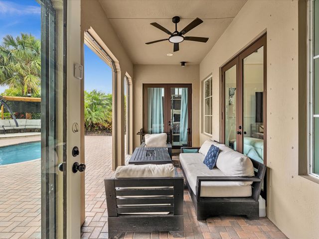 10982 NW 81st Manor, Parkland, FL 33076