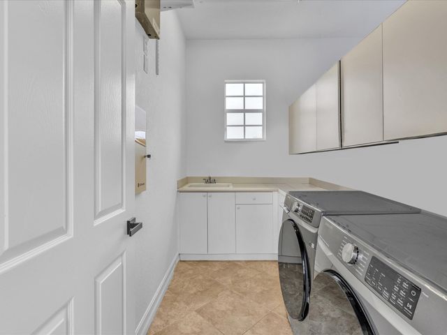 10982 NW 81st Manor, Parkland, FL 33076