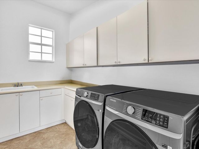 10982 NW 81st Manor, Parkland, FL 33076