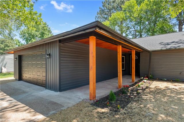 503 Thornloe LN, Chesapeake, VA 23320