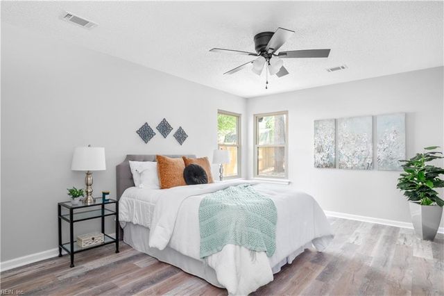 503 Thornloe LN, Chesapeake, VA 23320