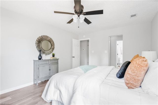 503 Thornloe LN, Chesapeake, VA 23320