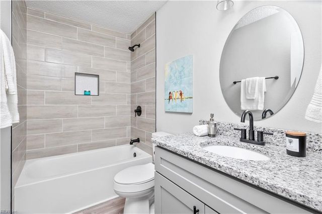 503 Thornloe LN, Chesapeake, VA 23320