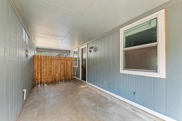 2011 E Stassney LN B, Austin, TX 78744