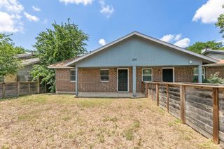 2011 E Stassney LN B, Austin, TX 78744