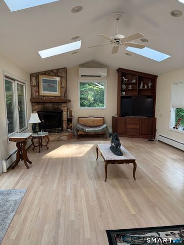 360 Autumn Ridge Road, Fairfield, CT 06825