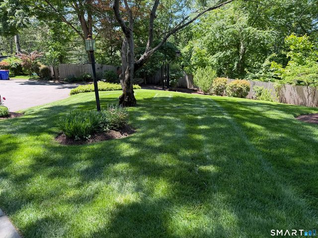 360 Autumn Ridge Road, Fairfield, CT 06825