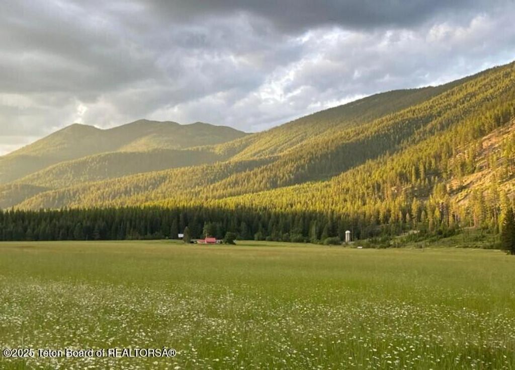 2398 PINE CREEK ROAD, Yaak, MT 59935