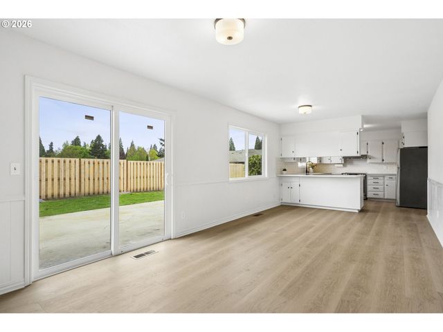 1495 S FIR St, Canby, OR 97013