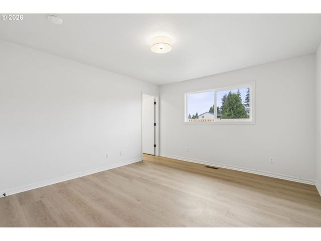 1495 S FIR St, Canby, OR 97013