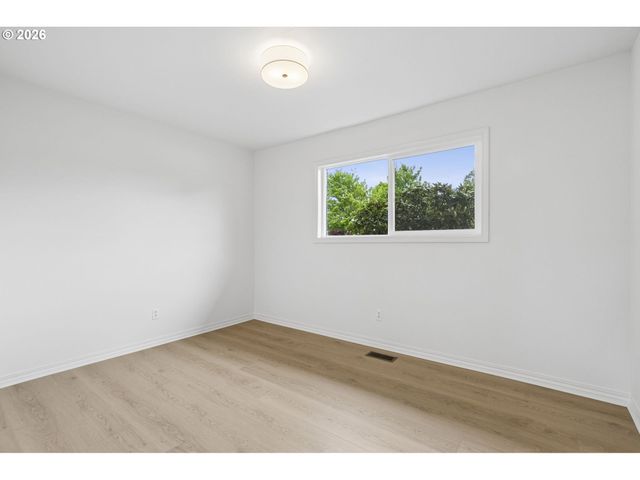 1495 S FIR St, Canby, OR 97013