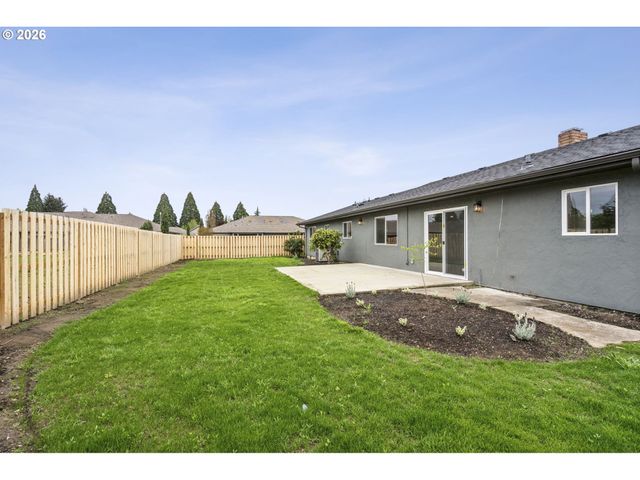 1495 S FIR St, Canby, OR 97013