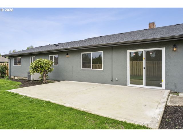 1495 S FIR St, Canby, OR 97013