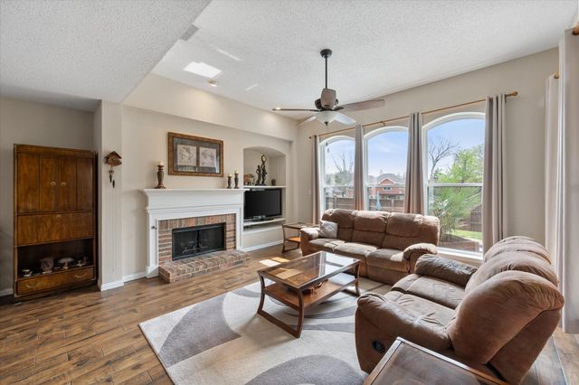 2800 Springbranch Court, Grapevine, TX 76051