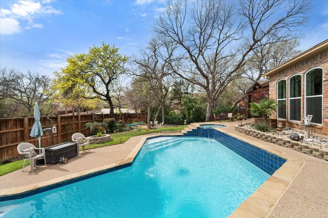 2800 Springbranch Court, Grapevine, TX 76051