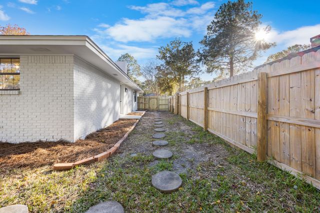 415 Olde Post Road, Niceville, FL 32578