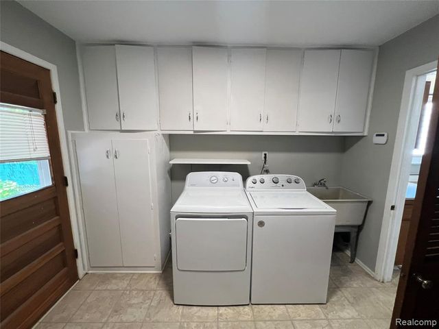 808 Wellesley Avenue, Royal Oak, MI 48067