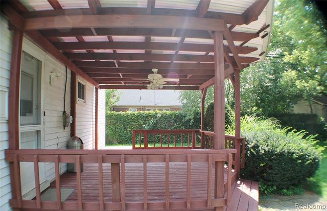 808 Wellesley Avenue, Royal Oak, MI 48067