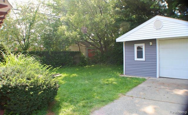 808 Wellesley Avenue, Royal Oak, MI 48067