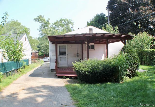 808 Wellesley Avenue, Royal Oak, MI 48067