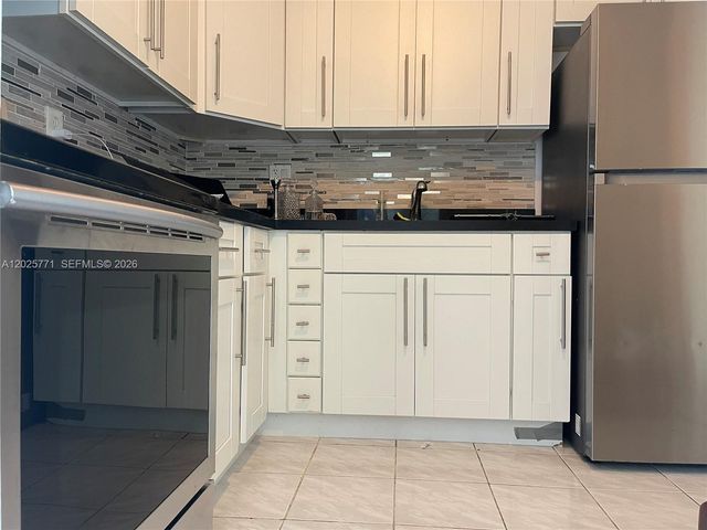 2201 Brickell Ave 73, Miami, FL 33129
