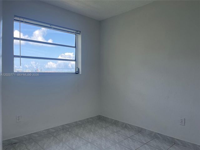 2201 Brickell Ave 73, Miami, FL 33129