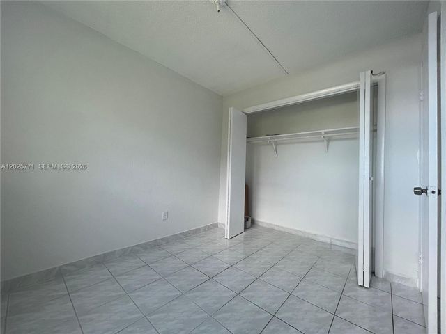 2201 Brickell Ave 73, Miami, FL 33129