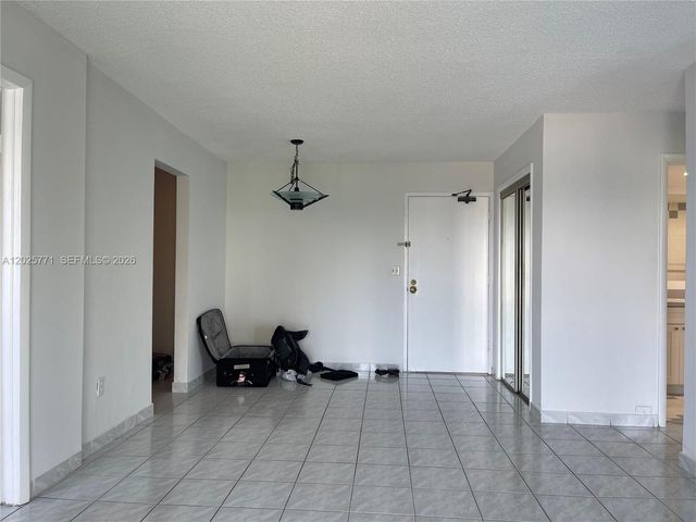 2201 Brickell Ave 73, Miami, FL 33129