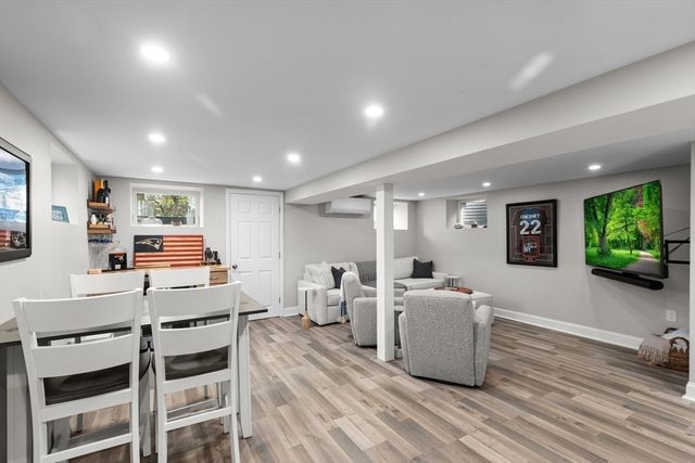 6 Janice Road, Stoughton, MA 02072