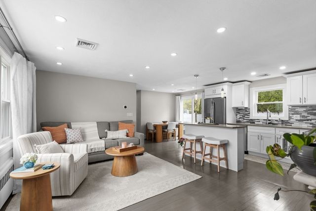 6 Janice Road, Stoughton, MA 02072