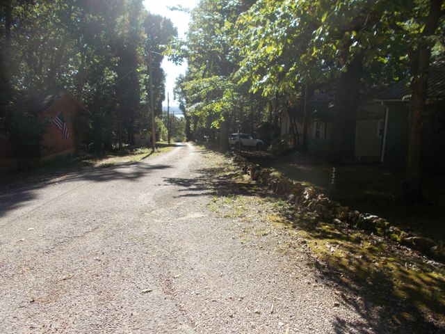 332 Mockingbird Hill Rd, Eva, TN 38333