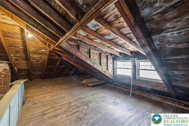 2030 Lawfer Avenue, South Whitehall Twp, PA 18104