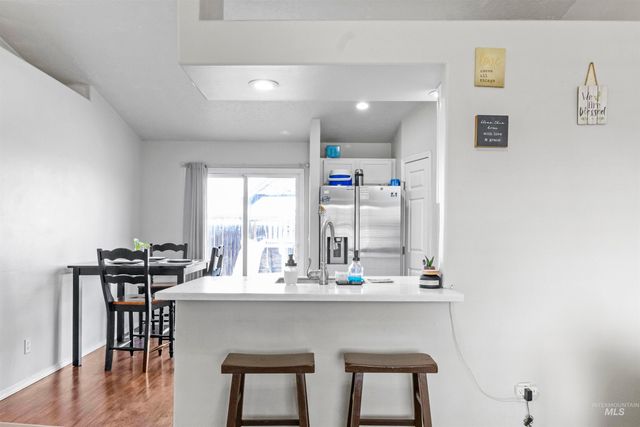 1823 Cambridge St, Caldwell, ID 83607