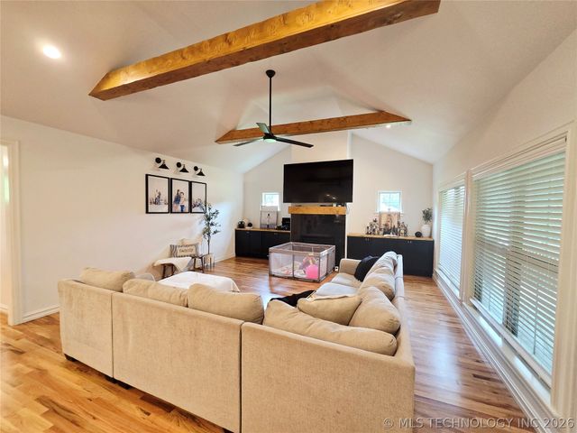 1715 W Blue Starr Drive, Claremore, OK 74017