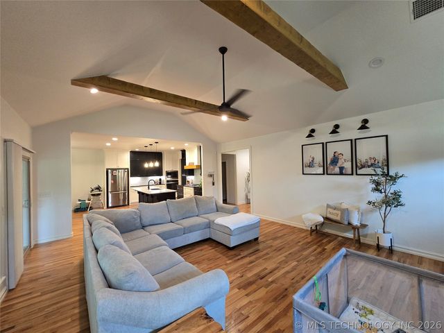 1715 W Blue Starr Drive, Claremore, OK 74017