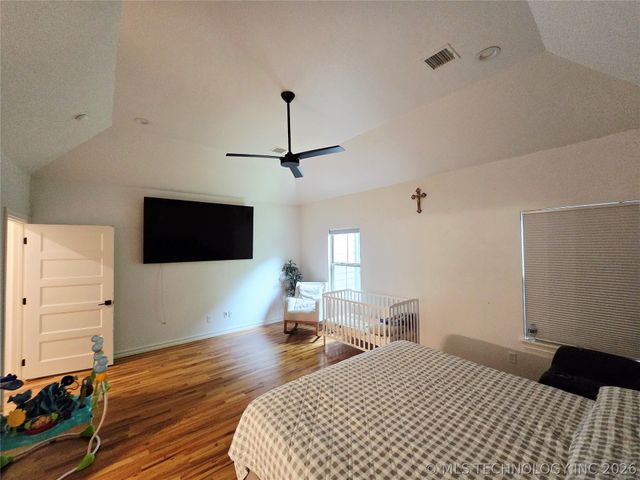 1715 W Blue Starr Drive, Claremore, OK 74017