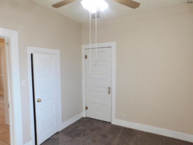 528 W 3RD STREET, Burkburnett, TX 76354