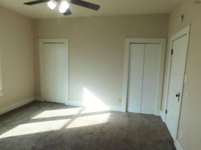 528 W 3RD STREET, Burkburnett, TX 76354