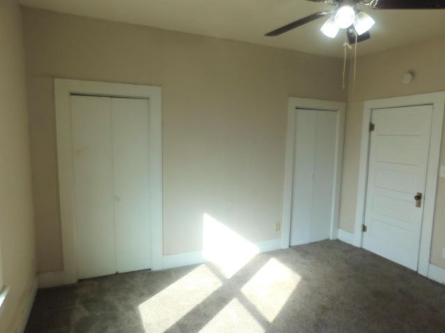 528 W 3RD STREET, Burkburnett, TX 76354