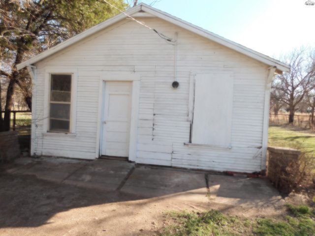 528 W 3RD STREET, Burkburnett, TX 76354