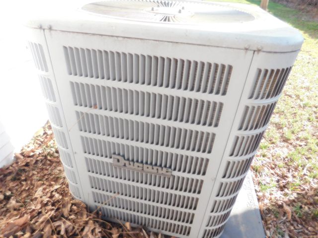 528 W 3RD STREET, Burkburnett, TX 76354