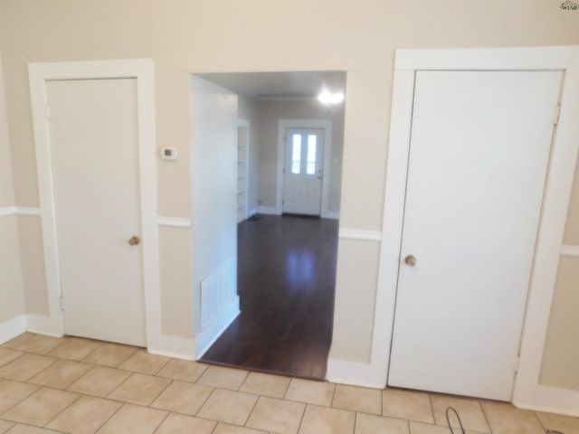 528 W 3RD STREET, Burkburnett, TX 76354