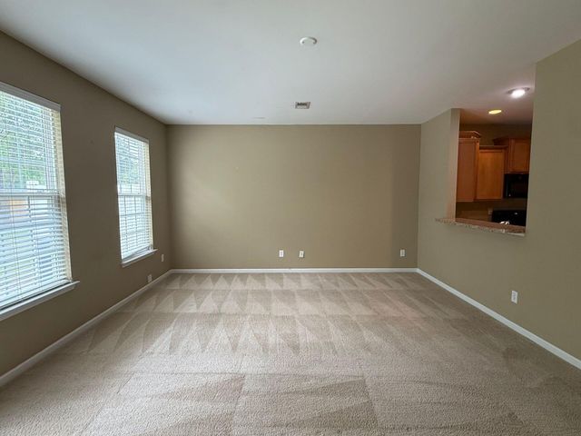 609 Hemingway Circle, Summerville, SC 29483