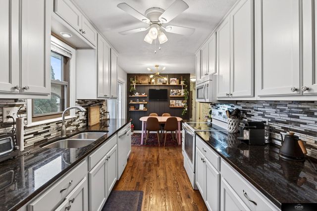 3829 N 93rd Street, Omaha, NE 68134