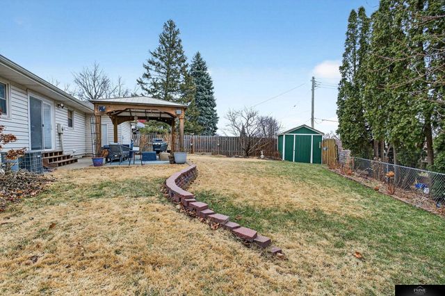 3829 N 93rd Street, Omaha, NE 68134