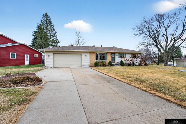 3829 N 93rd Street, Omaha, NE 68134