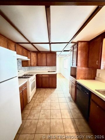 3548 E King Place, Tulsa, OK 74115